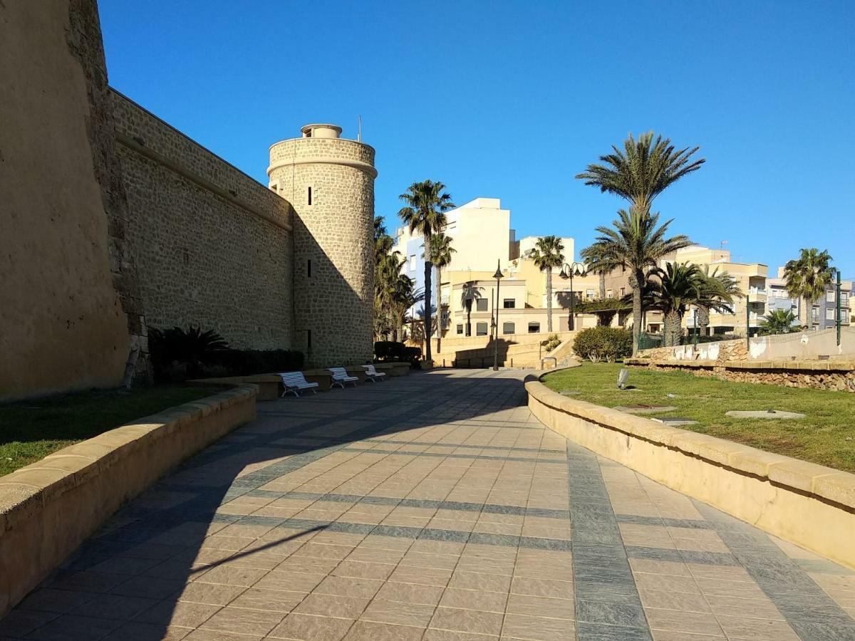 Appartamento Apartamento En Puerto De Roquetas De Mar Esterno foto